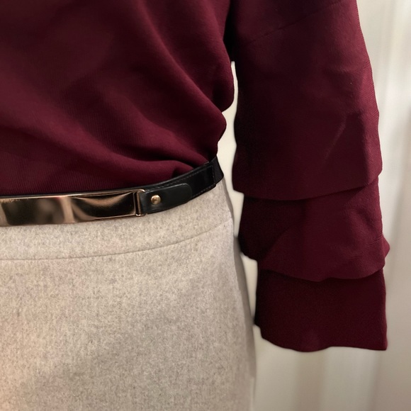 TIER RUFFLE Burgundy Merlot Tiered Ruffle sleeve Heavy structured Top Size L - Picture 2 of 7